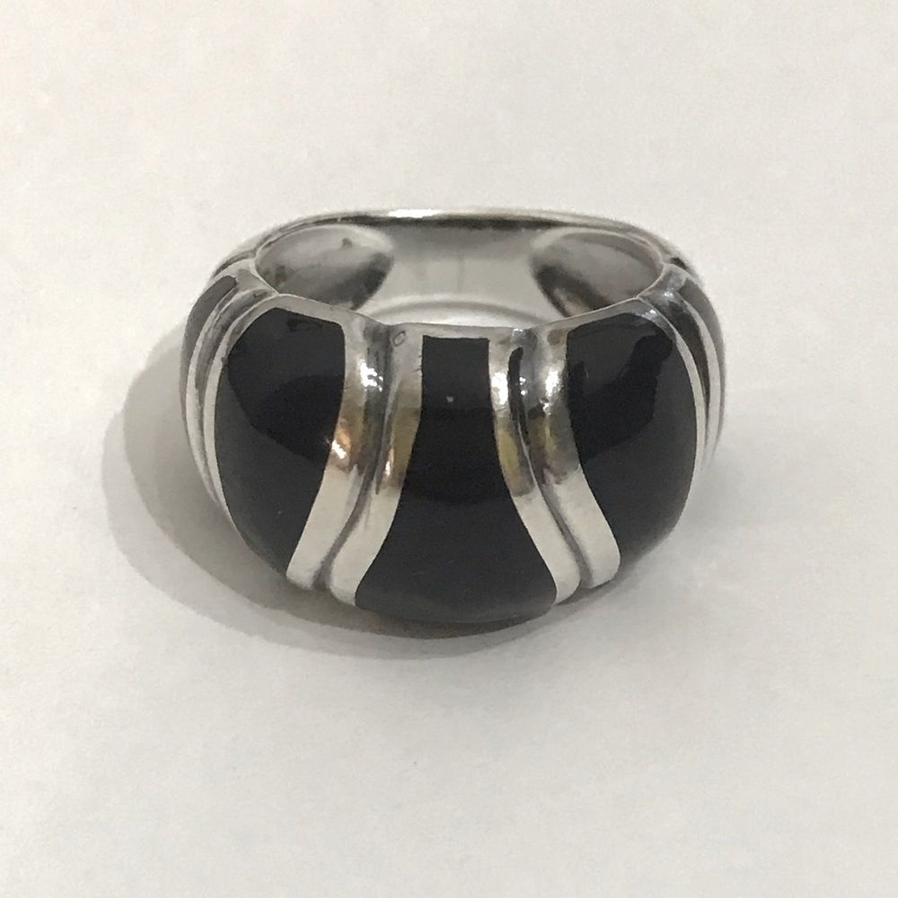 Vintage Ring Sterling Silver Black stones .925 sz.7.25 *pretty*